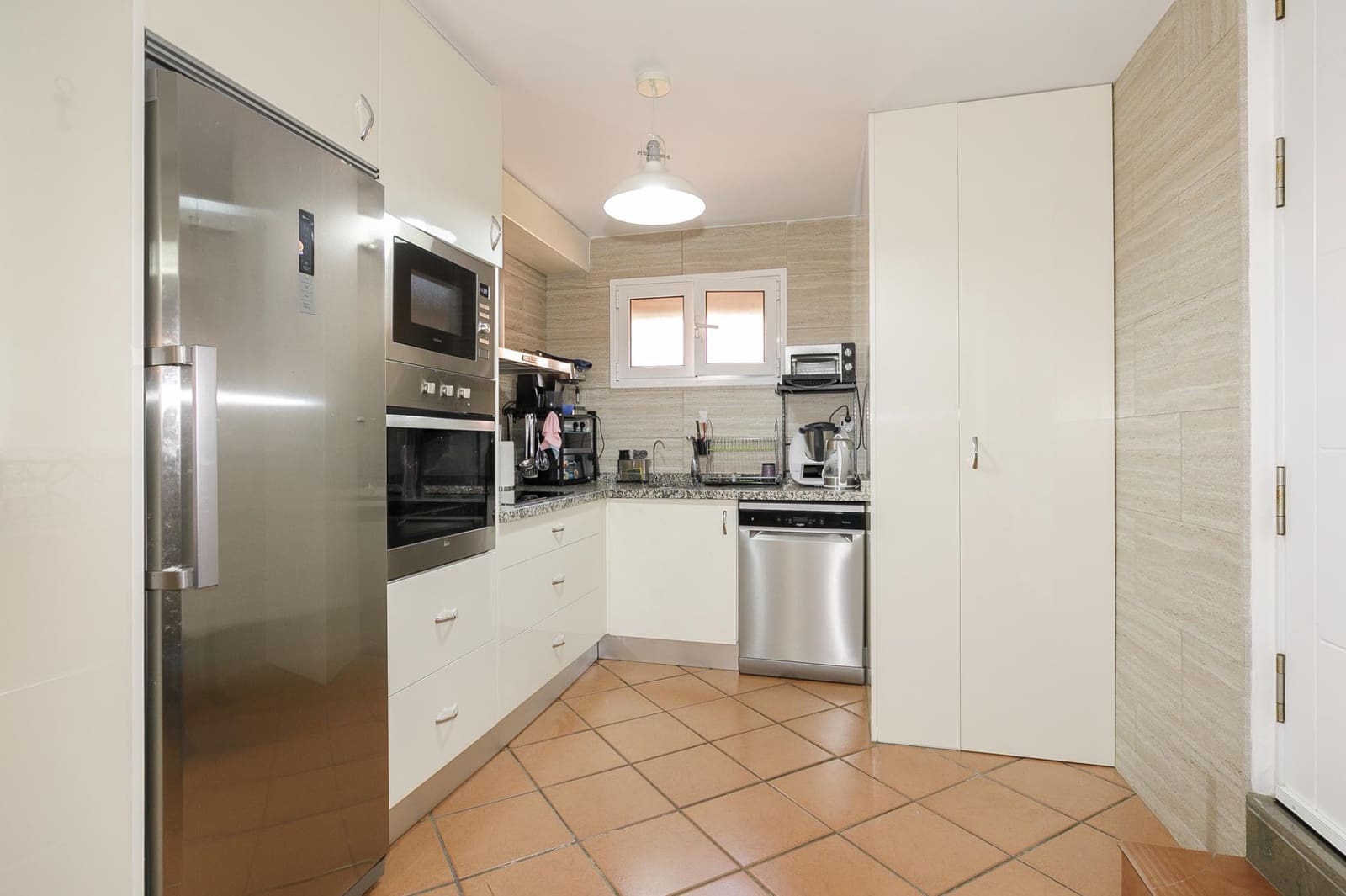 5 chambre Villa/Maison à vendre à Gojar avec piscine - 360 000 € (Ref: 9833948)