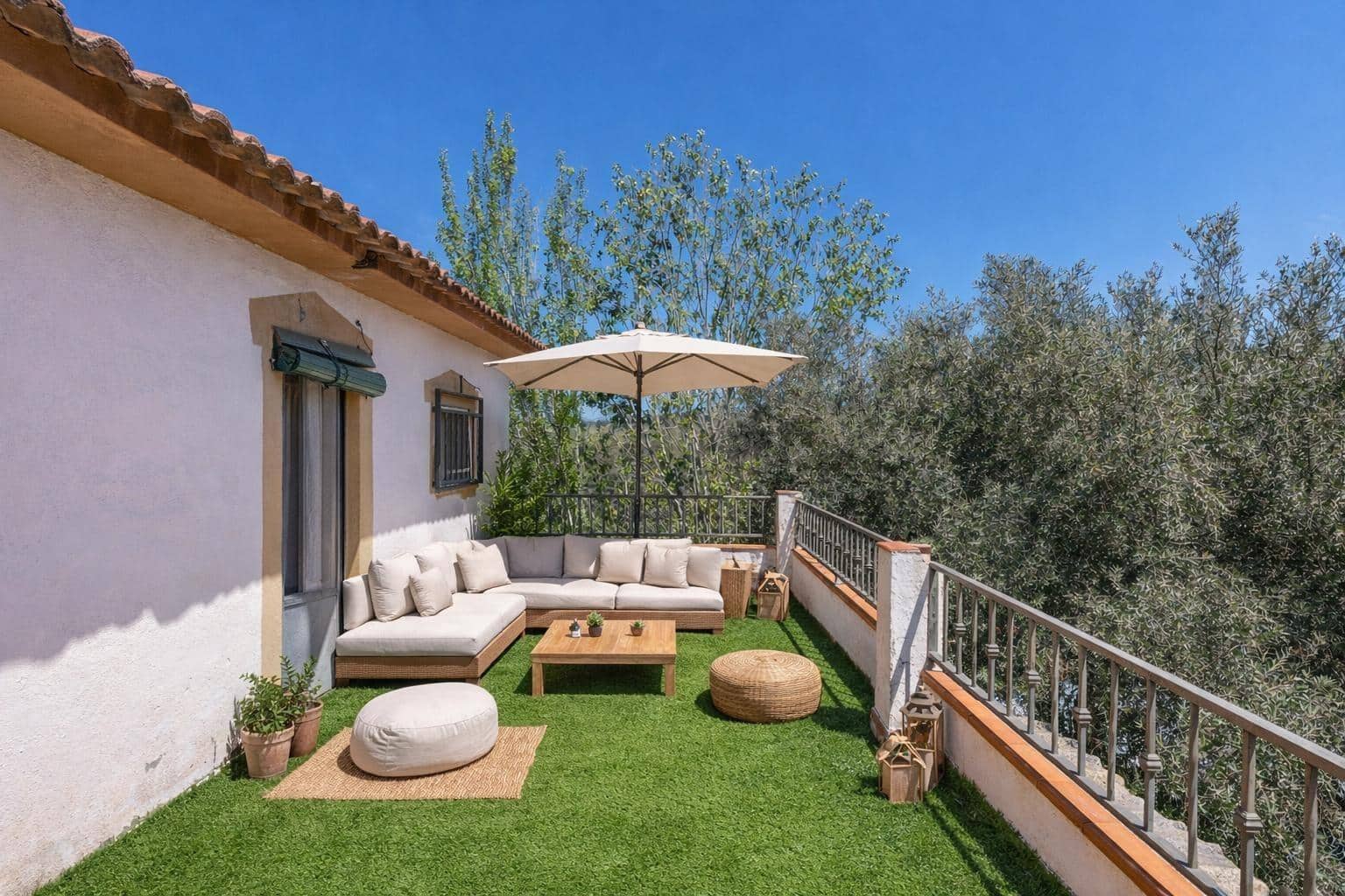 5 Zimmer Villa zu verkaufen in Dilar mit Pool Garage - 249.000 € (Ref: 9833949)