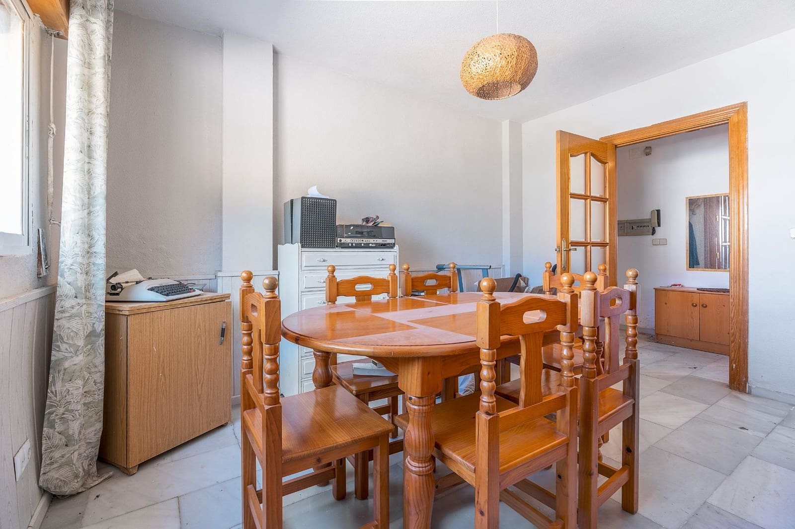 5 Zimmer Villa zu verkaufen in Dilar mit Pool Garage - 249.000 € (Ref: 9833949)