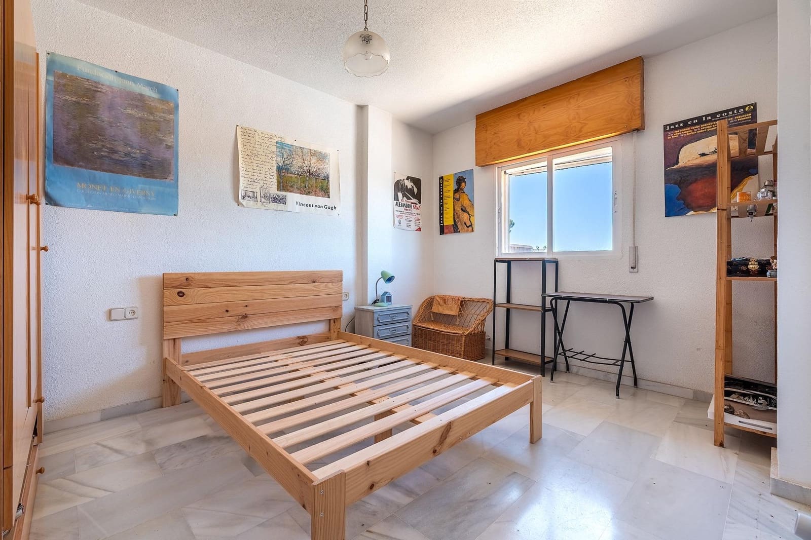 5 Zimmer Villa zu verkaufen in Dilar mit Pool Garage - 249.000 € (Ref: 9833949)