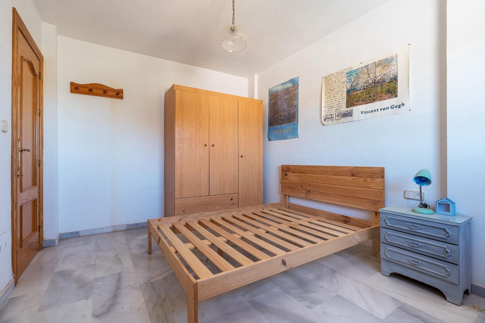 5 Zimmer Villa zu verkaufen in Dilar mit Pool Garage - 249.000 € (Ref: 9833949)
