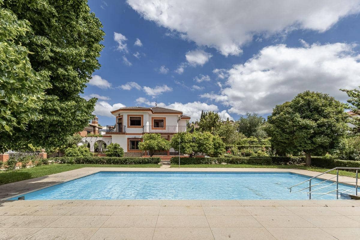 7 bedroom Villa for sale in Huetor Vega with pool garage - € 875,000 (Ref: 9836613)