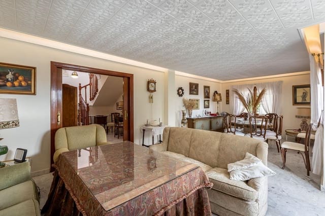 7 quarto Moradia para venda em Huétor Vega com piscina garagem - 875 000 € (Ref: 9836613)