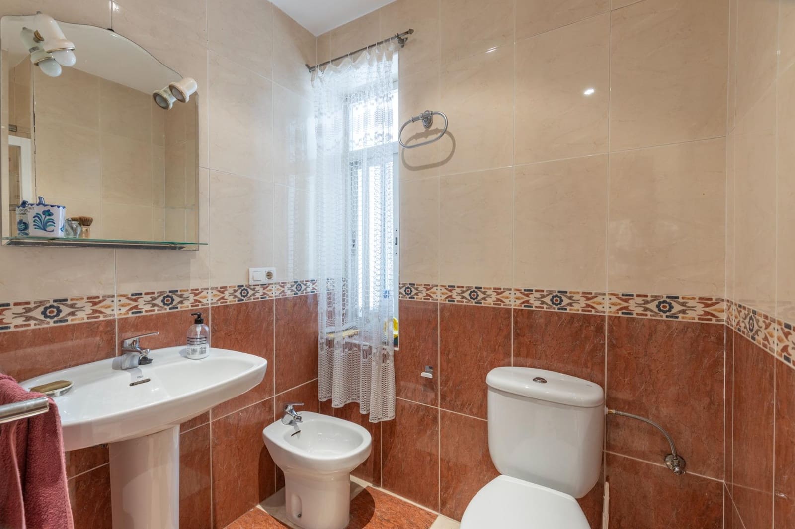 4 soveværelse Lejlighed til salg i Granada by - € 299.999 (Ref: 9849721)