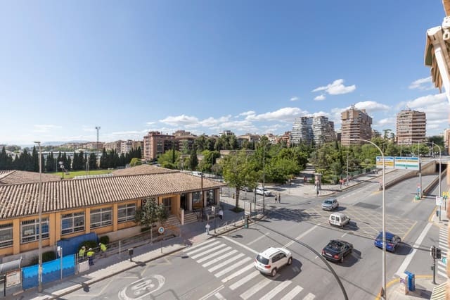 4 soveværelse Lejlighed til salg i Granada by - € 299.999 (Ref: 9849721)