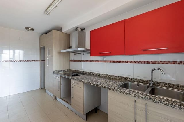 4 sypialnia Mieszkanie na sprzedaż w Miasto Grenada z garażem - 315 000 € (Ref: 9849723)