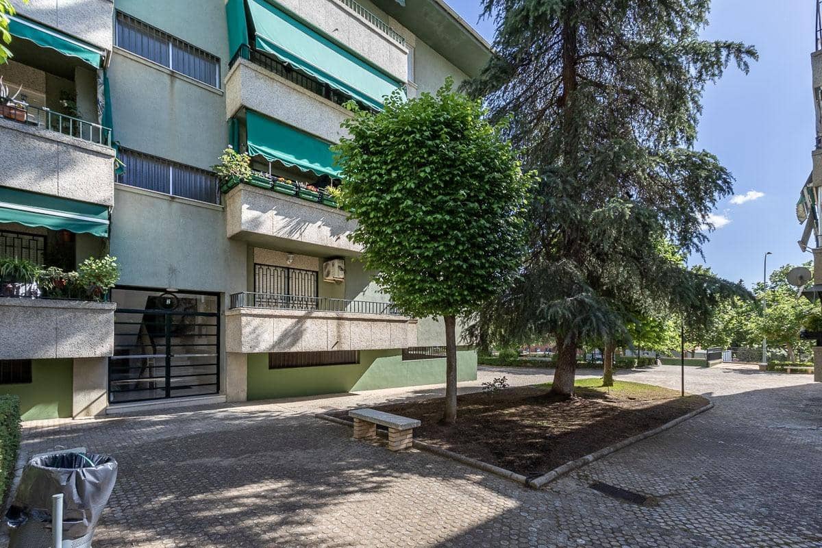 4 sypialnia Mieszkanie na sprzedaż w Miasto Grenada z garażem - 315 000 € (Ref: 9849723)