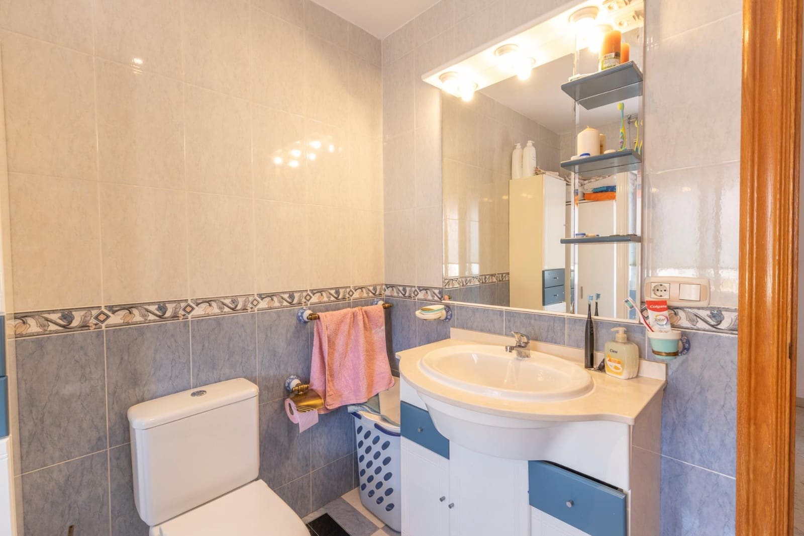 3 chambre Villa/Maison Semi-Mitoyenne à vendre à Las Gabias avec piscine garage - 259 000 € (Ref: 9849725)