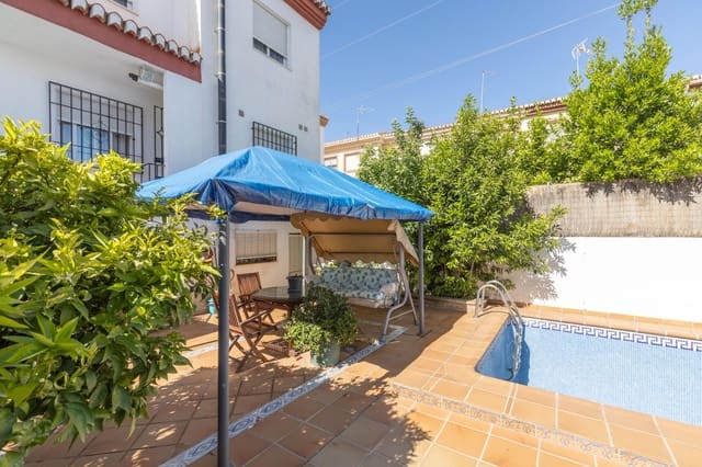 3 sypialnia Dom blizniak na sprzedaż w Las Gabias z basenem garażem - 259 000 € (Ref: 9849725)