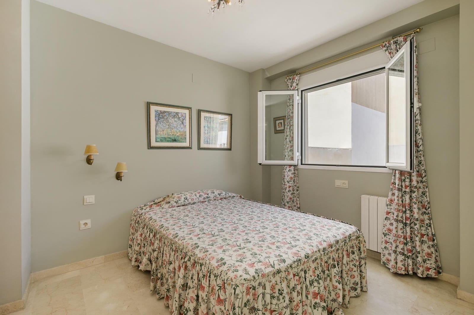 4 quarto Moradia em Banda para venda em Armilla com garagem - 349 000 € (Ref: 9849730)