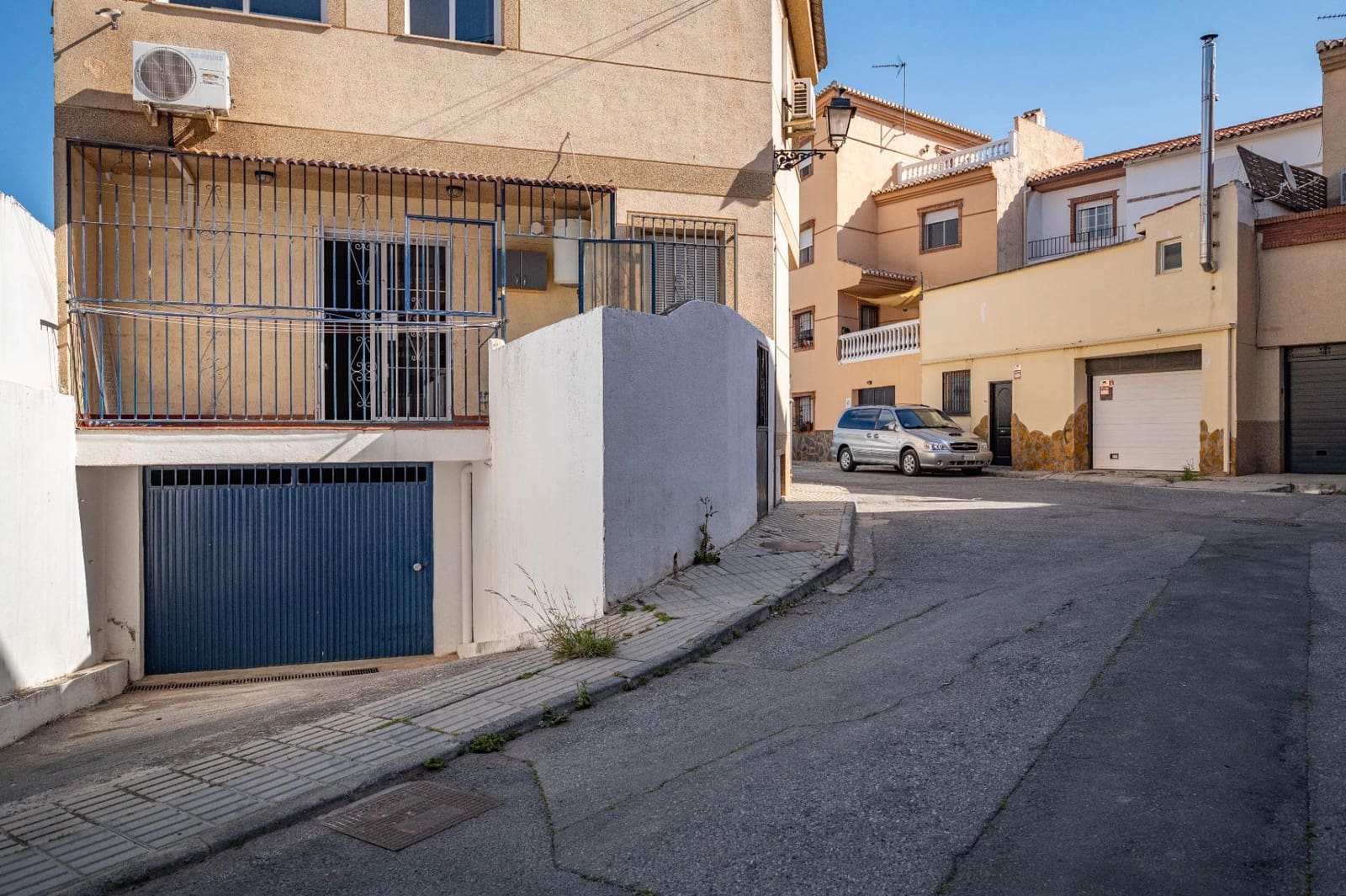 Casa de 3 habitaciones en Las Gabias en venta con garaje - 176.900 € (Ref: 9849740)