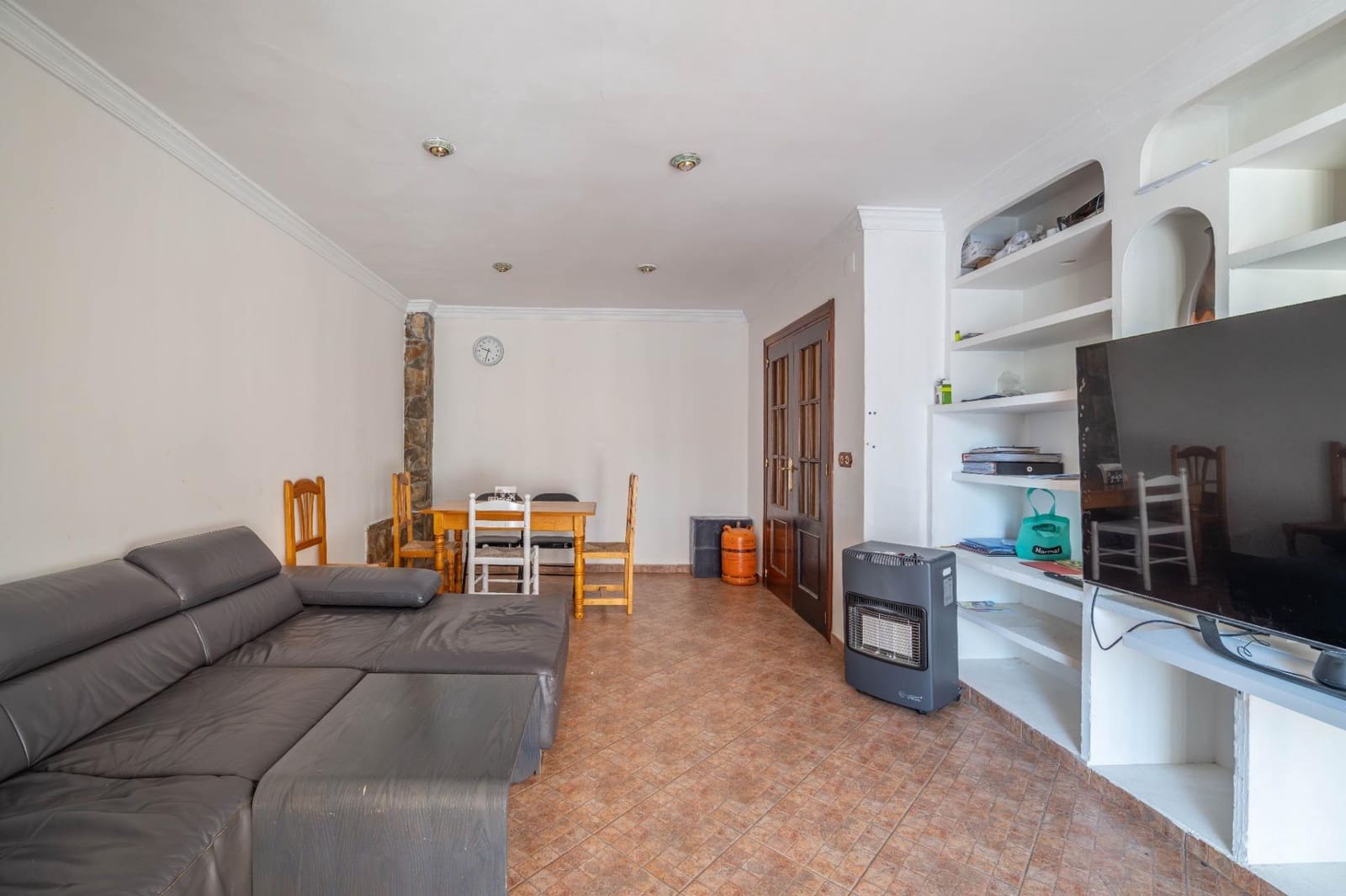 Casa de 3 habitaciones en Las Gabias en venta con garaje - 176.900 € (Ref: 9849740)