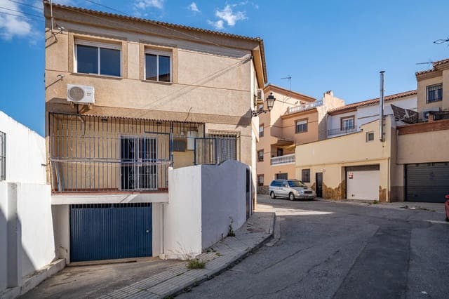 Casa de 3 habitaciones en Las Gabias en venta con garaje - 176.900 € (Ref: 9849740)