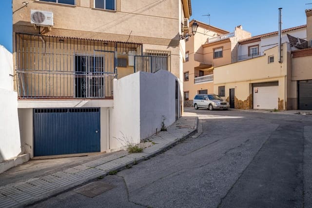 Casa de 3 habitaciones en Las Gabias en venta con garaje - 176.900 € (Ref: 9849740)