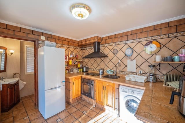 Casa de 3 habitaciones en Las Gabias en venta con garaje - 176.900 € (Ref: 9849740)