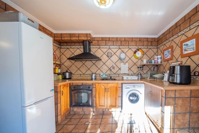 Casa de 3 habitaciones en Las Gabias en venta con garaje - 176.900 € (Ref: 9849740)