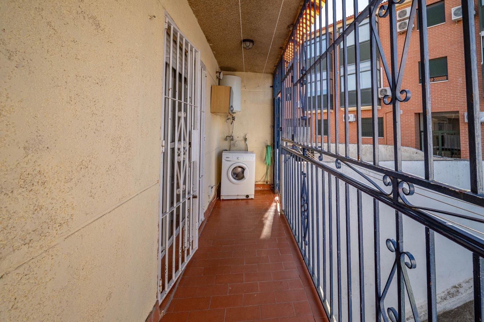 Casa de 3 habitaciones en Las Gabias en venta con garaje - 176.900 € (Ref: 9849740)