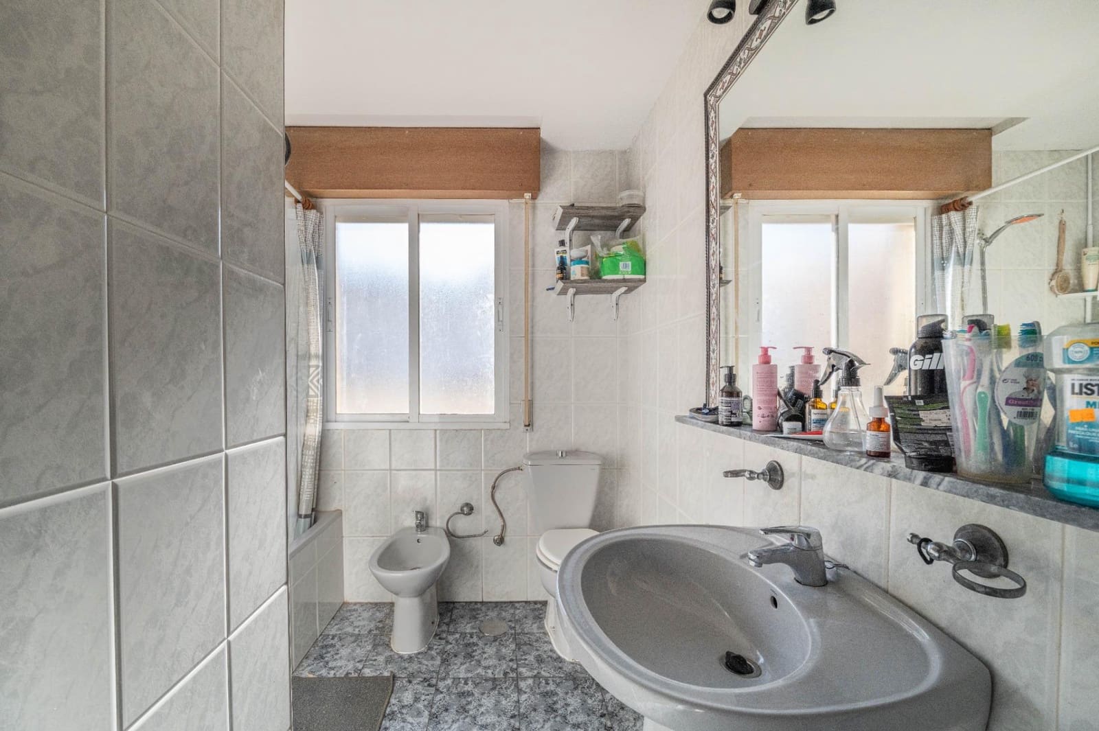 Casa de 3 habitaciones en Las Gabias en venta con garaje - 176.900 € (Ref: 9849740)