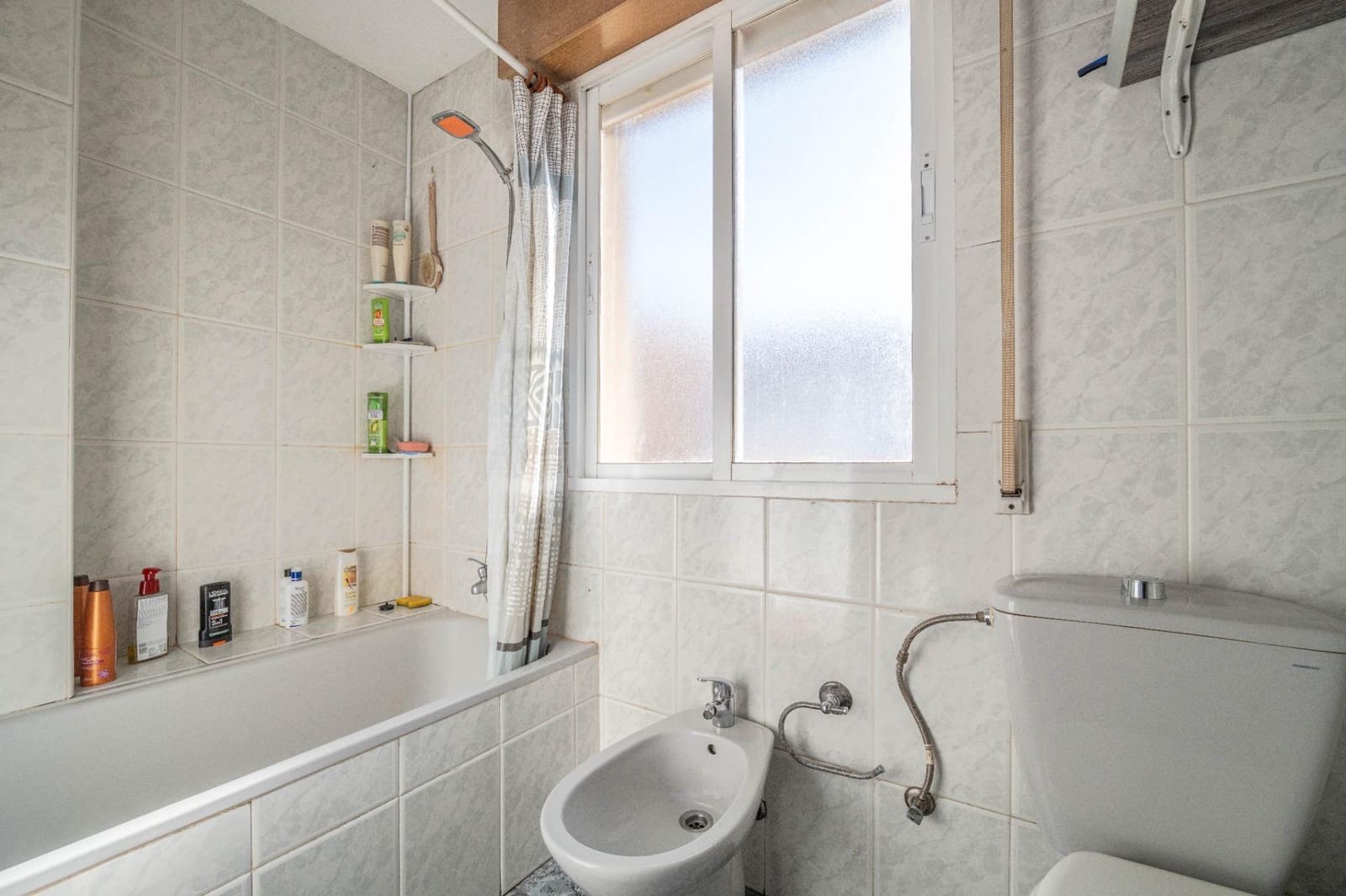 Casa de 3 habitaciones en Las Gabias en venta con garaje - 176.900 € (Ref: 9849740)