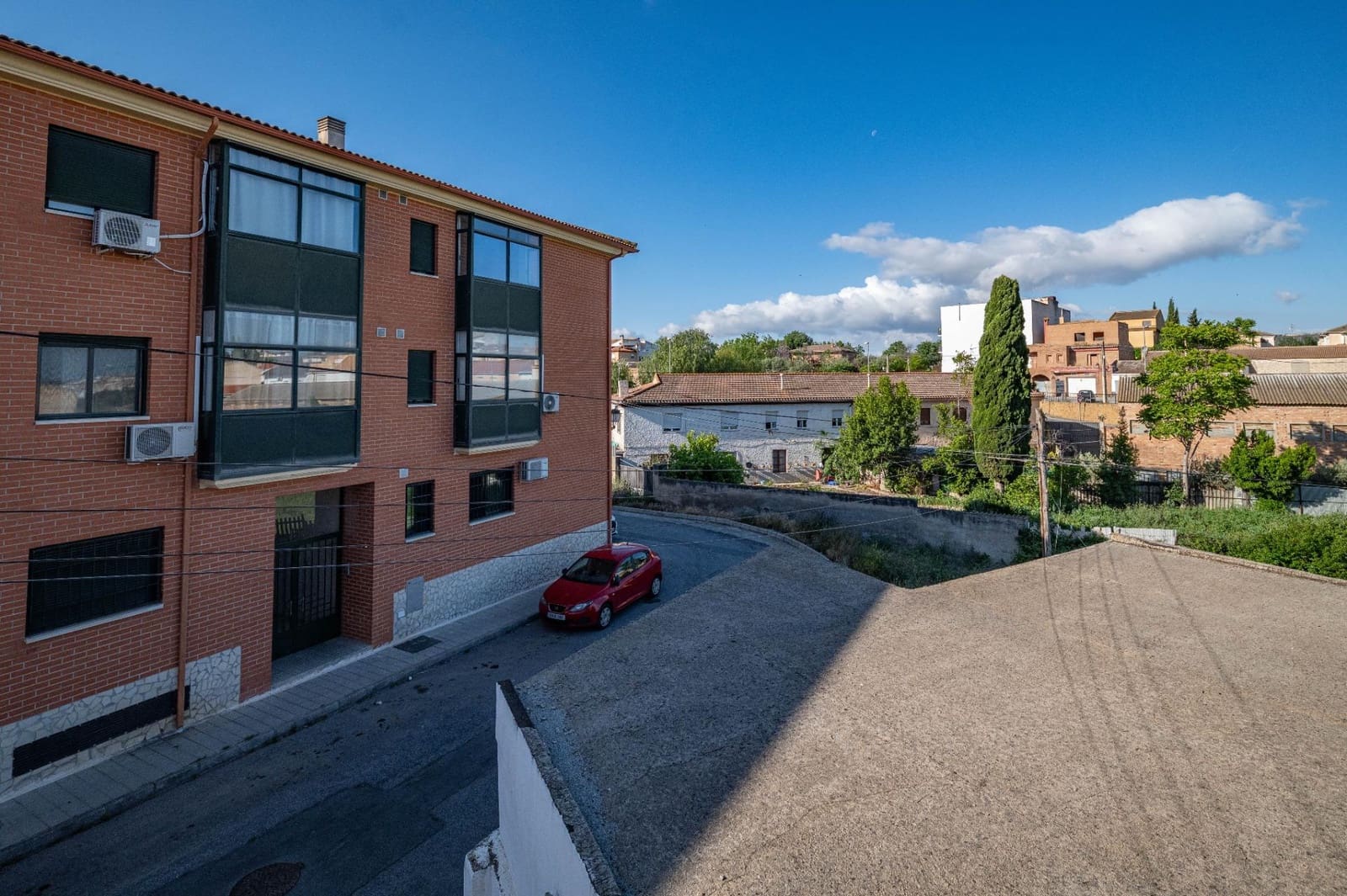 Casa de 3 habitaciones en Las Gabias en venta con garaje - 176.900 € (Ref: 9849740)