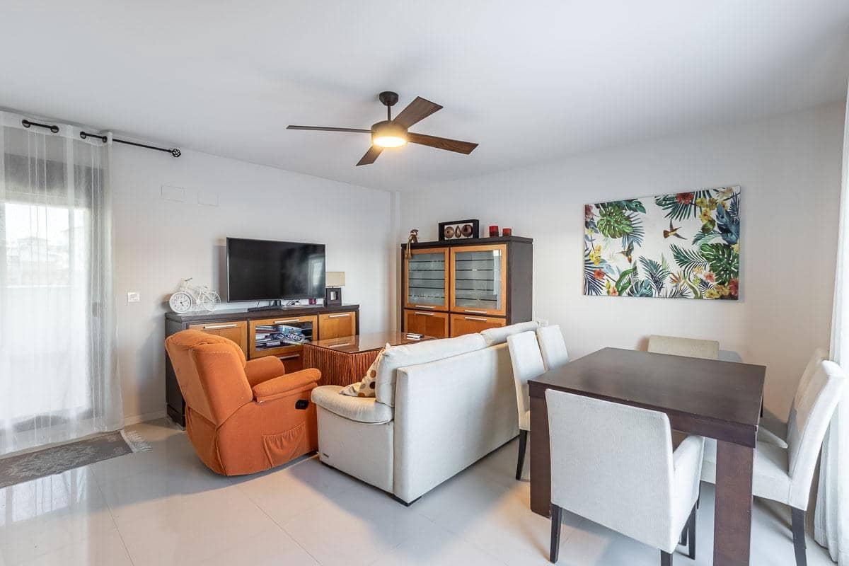 4 chambre Maison de Ville à vendre à Maracena avec garage - 439 000 € (Ref: 9849741)