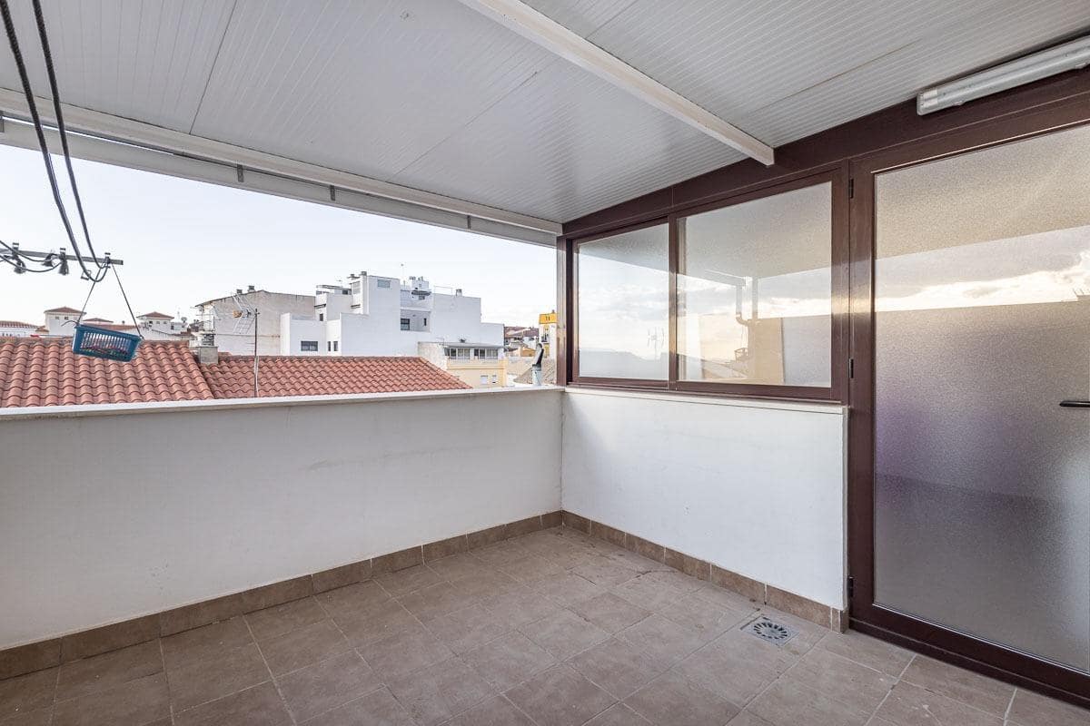 4 chambre Maison de Ville à vendre à Maracena avec garage - 439 000 € (Ref: 9849741)
