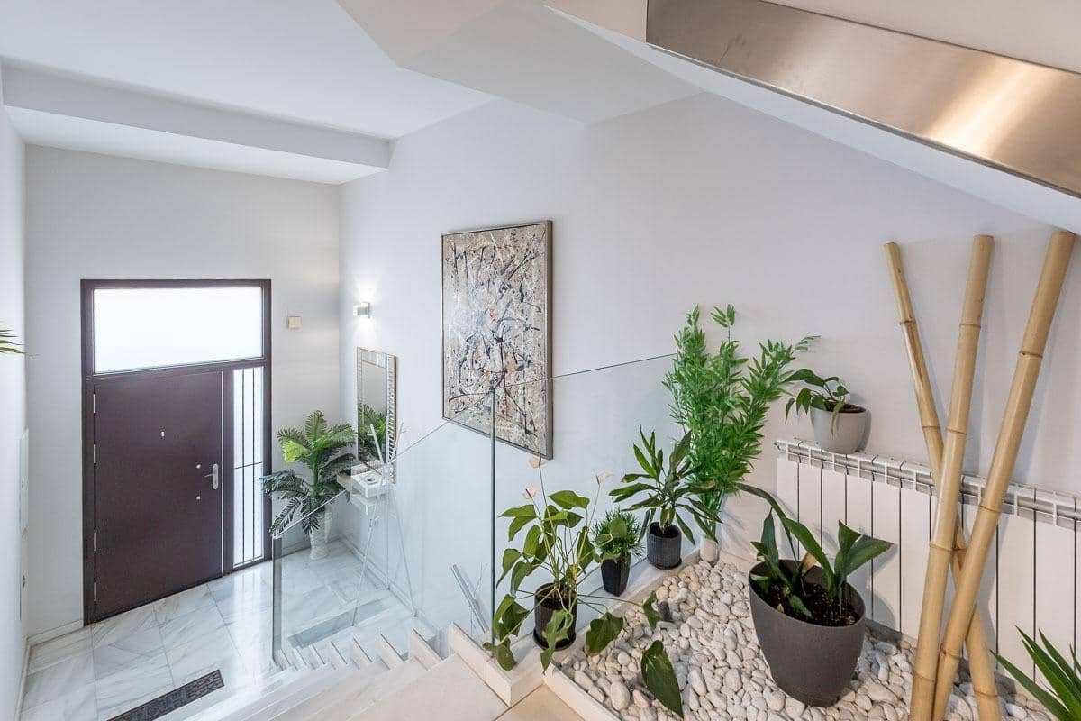 4 chambre Maison de Ville à vendre à Maracena avec garage - 439 000 € (Ref: 9849741)