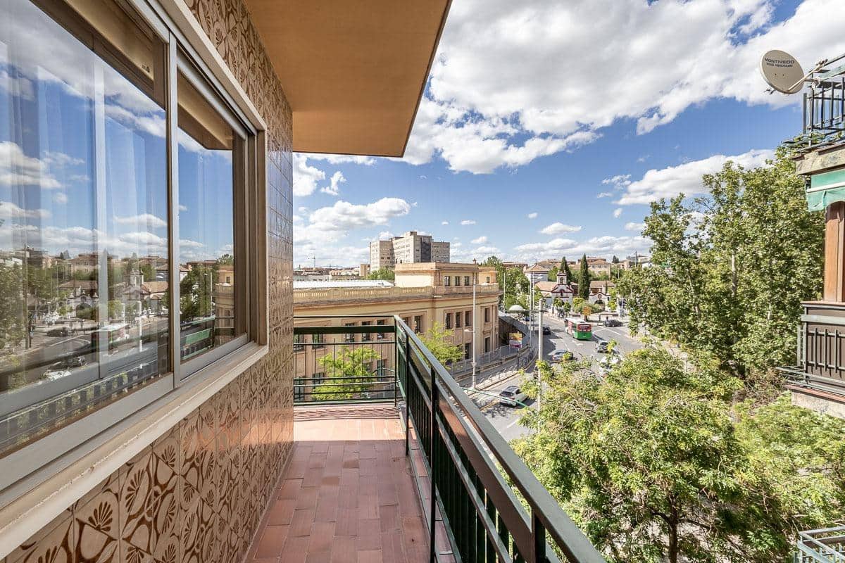 5 soveværelse Lejlighed til salg i Granada by - € 459.000 (Ref: 9851979)