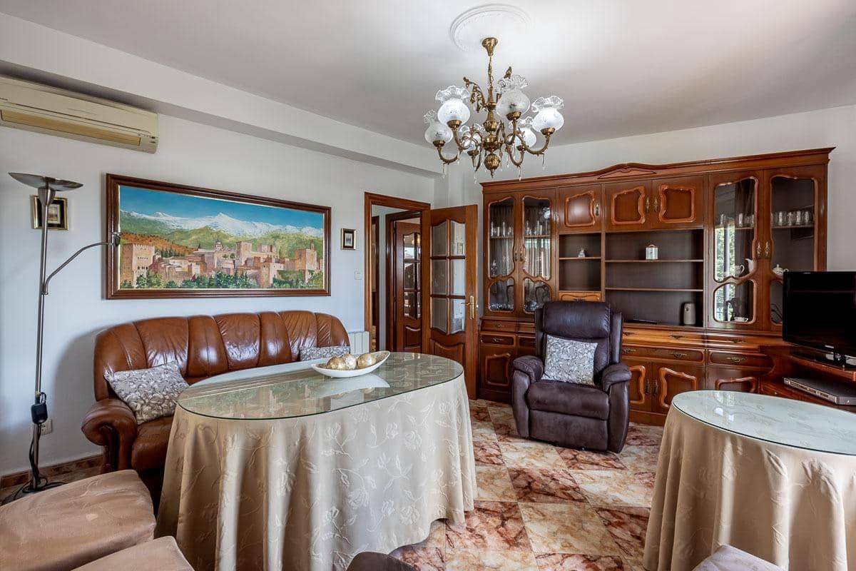 5 soveværelse Lejlighed til salg i Granada by - € 459.000 (Ref: 9851979)