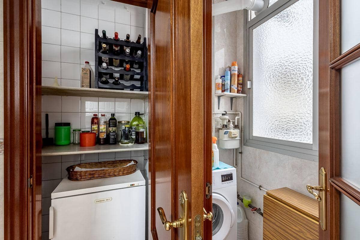 5 soveværelse Lejlighed til salg i Granada by - € 459.000 (Ref: 9851979)