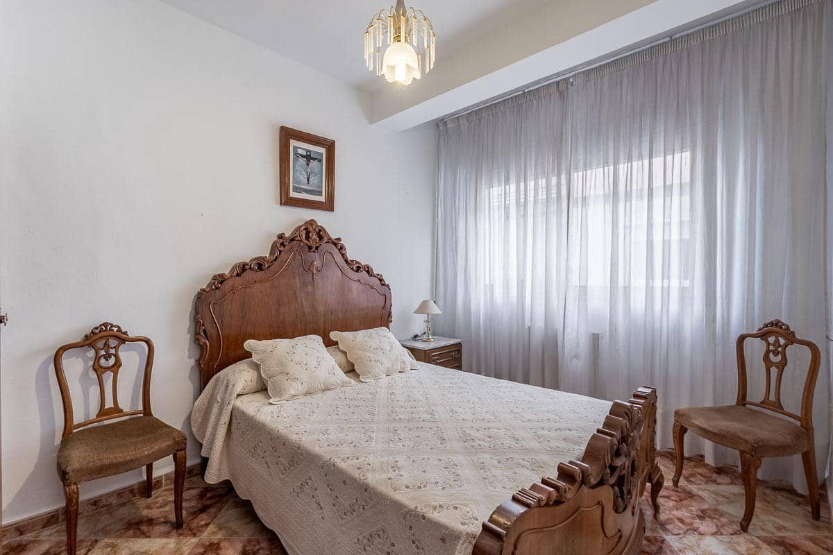 5 soveværelse Lejlighed til salg i Granada by - € 459.000 (Ref: 9851979)