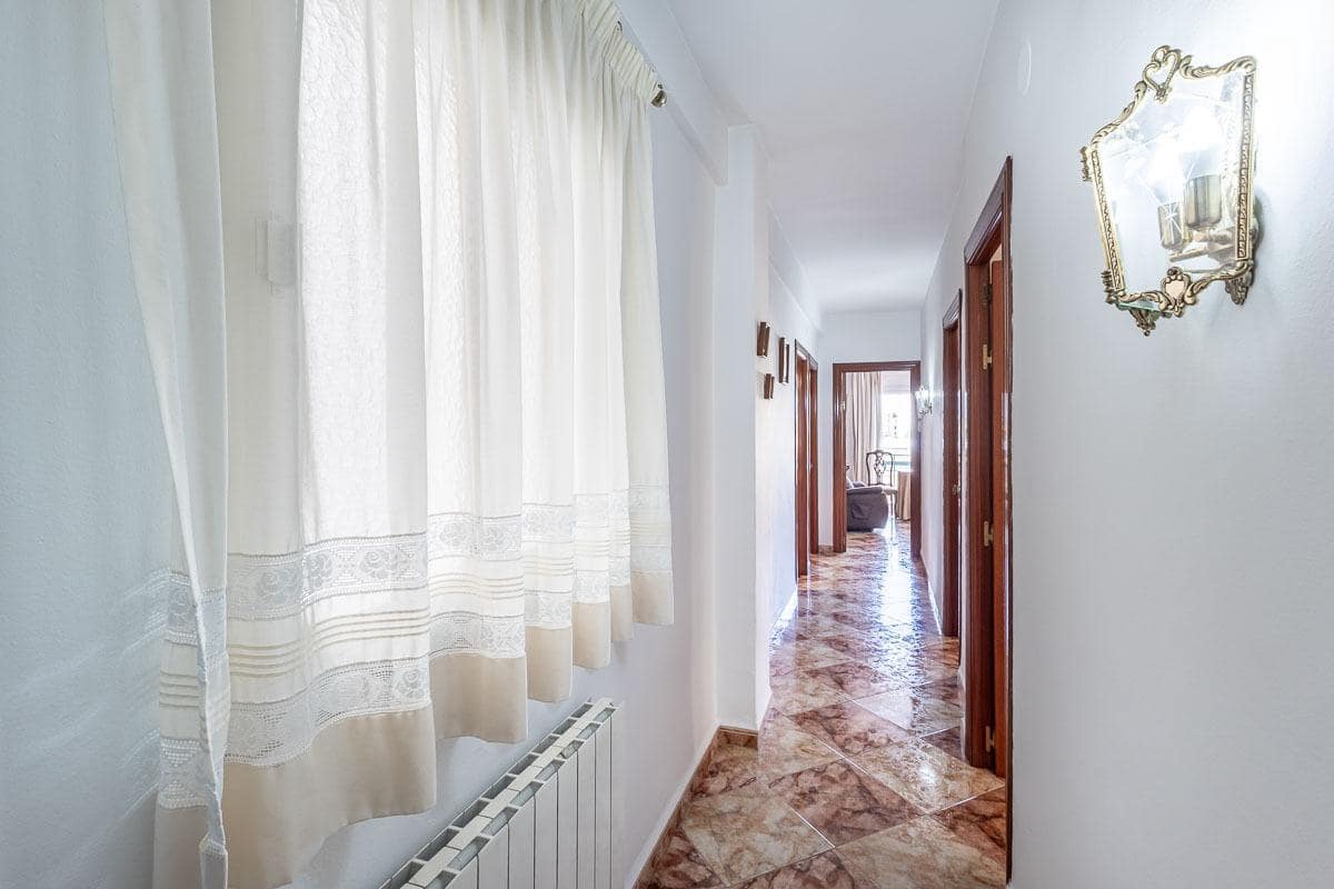 5 soveværelse Lejlighed til salg i Granada by - € 459.000 (Ref: 9851979)
