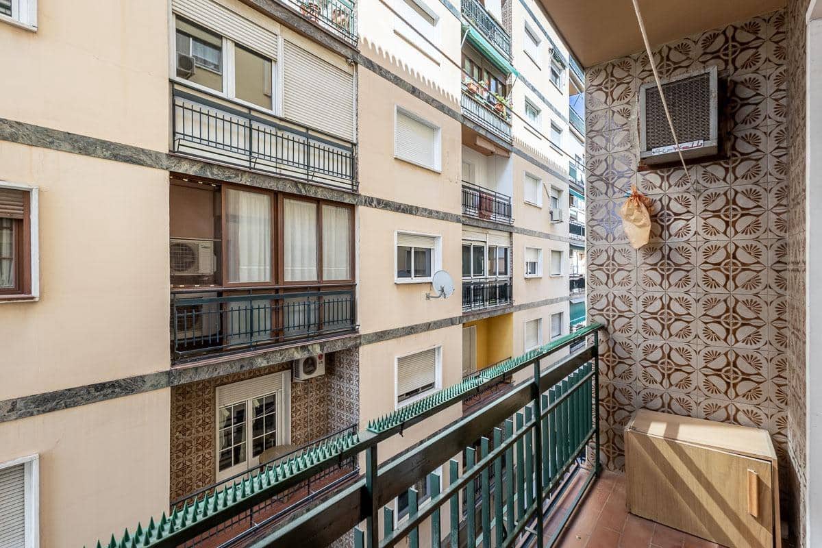 5 soveværelse Lejlighed til salg i Granada by - € 459.000 (Ref: 9851979)