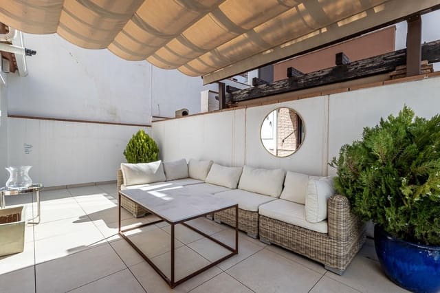 5 soverom Villa til salgs i Huétor Vega med svømmebasseng garasje - € 525 000 (Ref: 9851985)