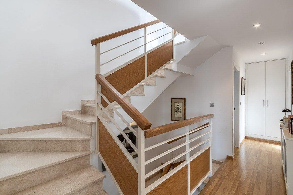 5 bedroom Villa for sale in Huetor Vega with pool garage - € 525,000 (Ref: 9851985)