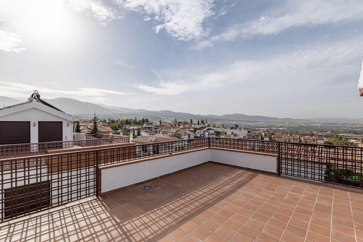 5 bedroom Villa for sale in Huetor Vega with pool garage - € 525,000 (Ref: 9851985)