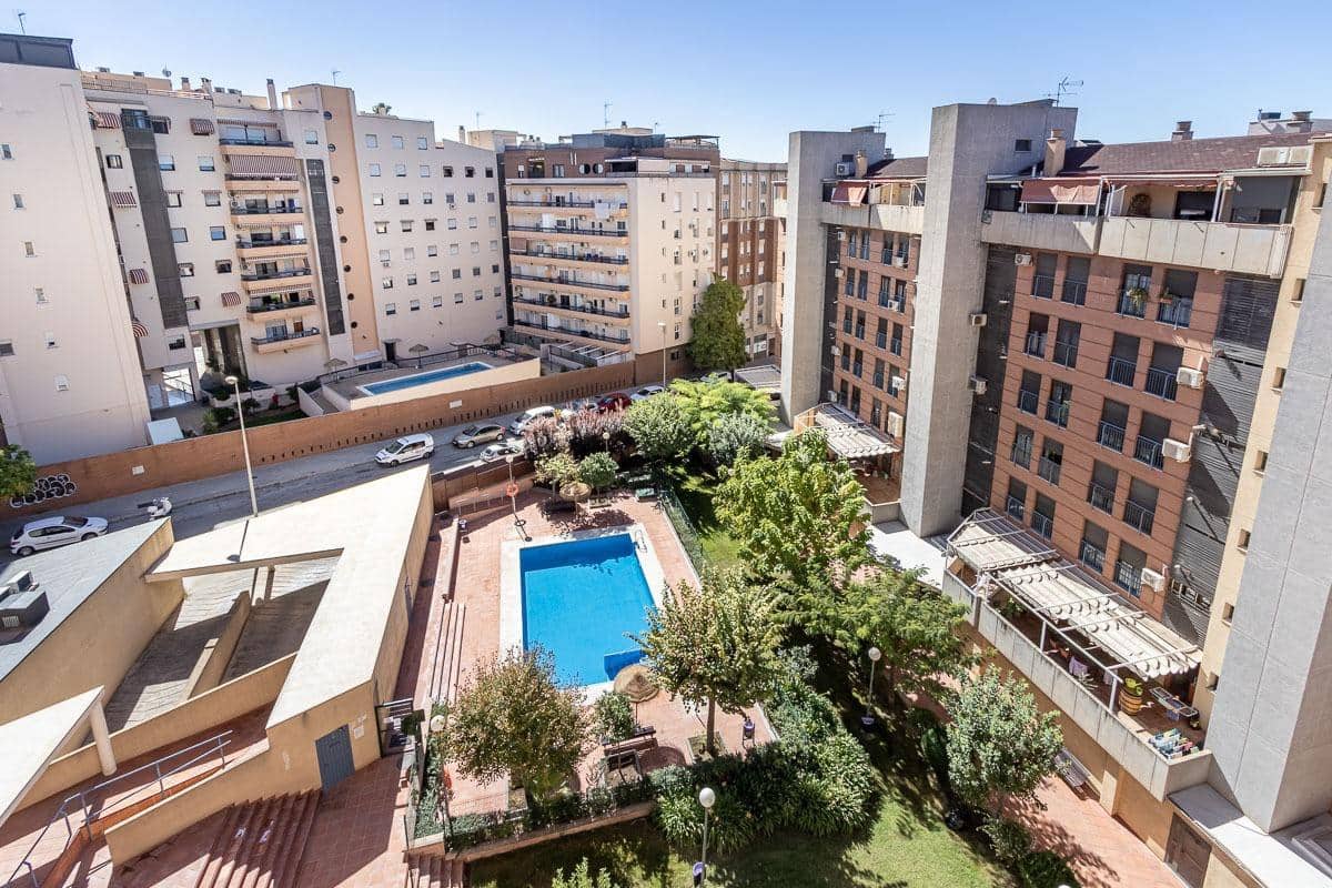 3 soveværelse Lejlighed til salg i Granada by med swimmingpool garage - € 379.000 (Ref: 9855798)