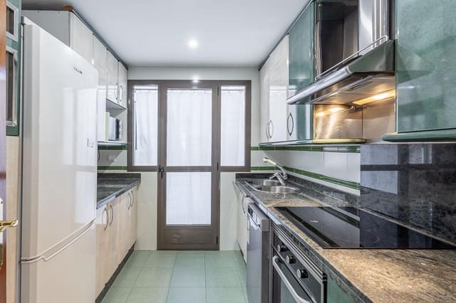 3 soveværelse Lejlighed til salg i Cerrillo de Maracena - Periodistas, Granada by med swimmingpool garage - € 379.000 (Ref: 9855798)