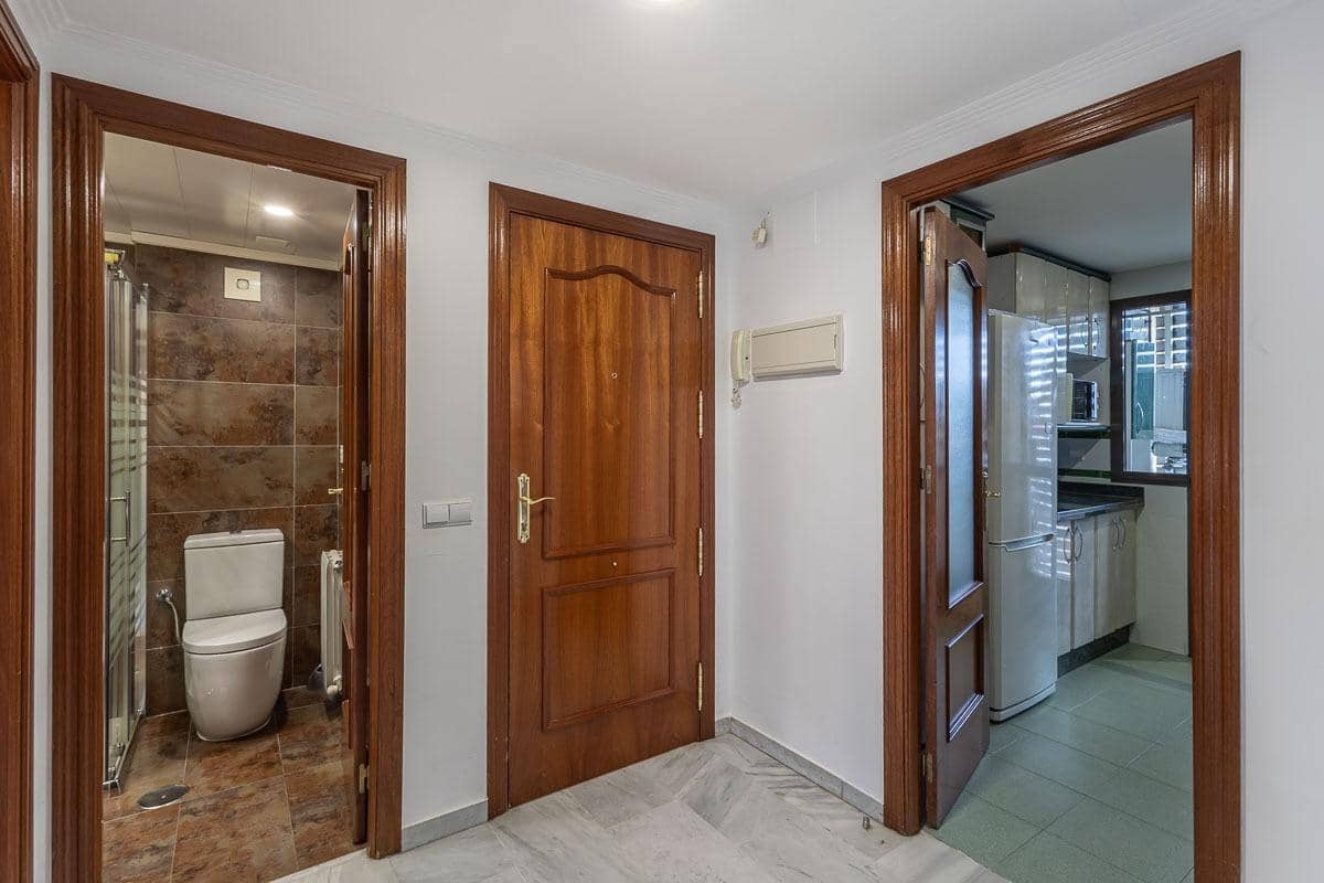 3 soveværelse Lejlighed til salg i Granada by med swimmingpool garage - € 379.000 (Ref: 9855798)