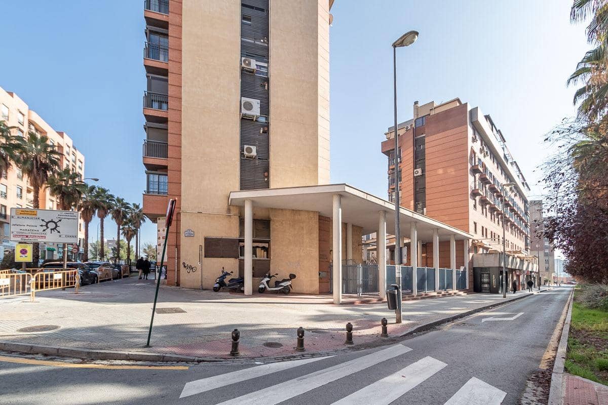 3 soveværelse Lejlighed til salg i Granada by med swimmingpool garage - € 379.000 (Ref: 9855798)