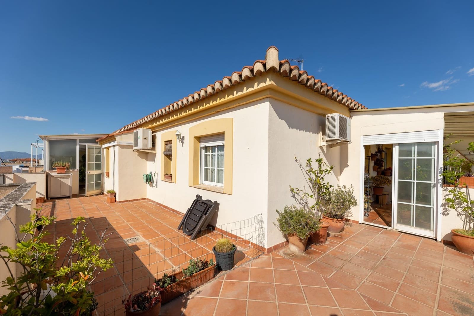 3 soverom Penthouse til salgs i Churriana de la Vega med garasje - € 275 000 (Ref: 9855799)