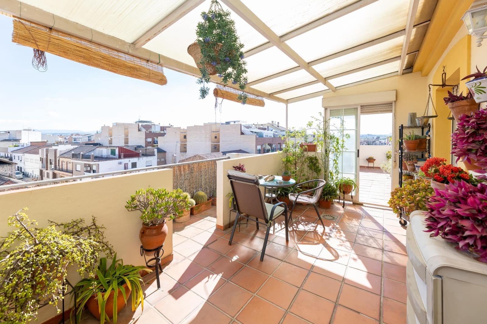 3 soverom Penthouse til salgs i Churriana de la Vega med garasje - € 275 000 (Ref: 9855799)