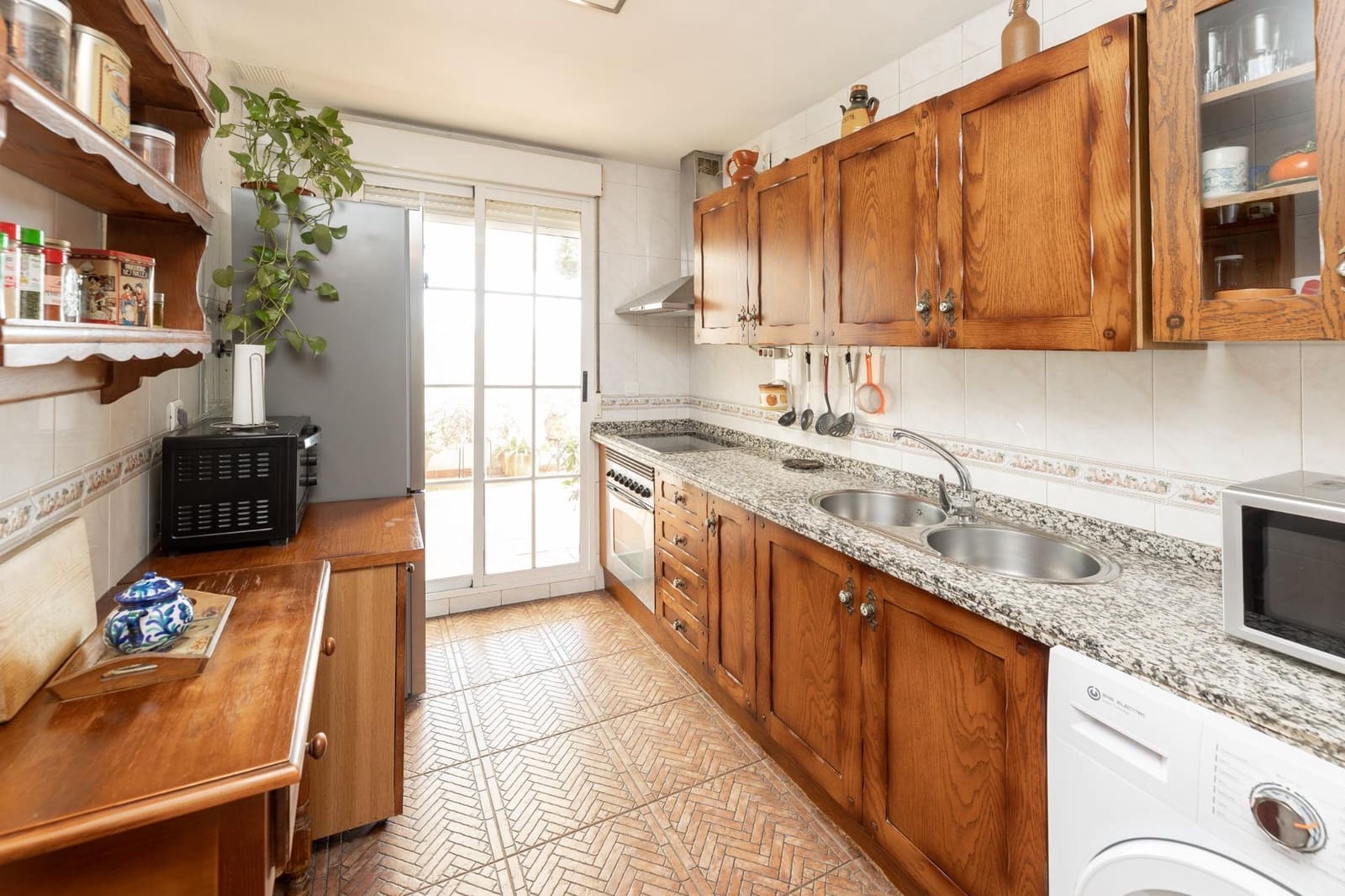 3 soverom Penthouse til salgs i Churriana de la Vega med garasje - € 275 000 (Ref: 9855799)