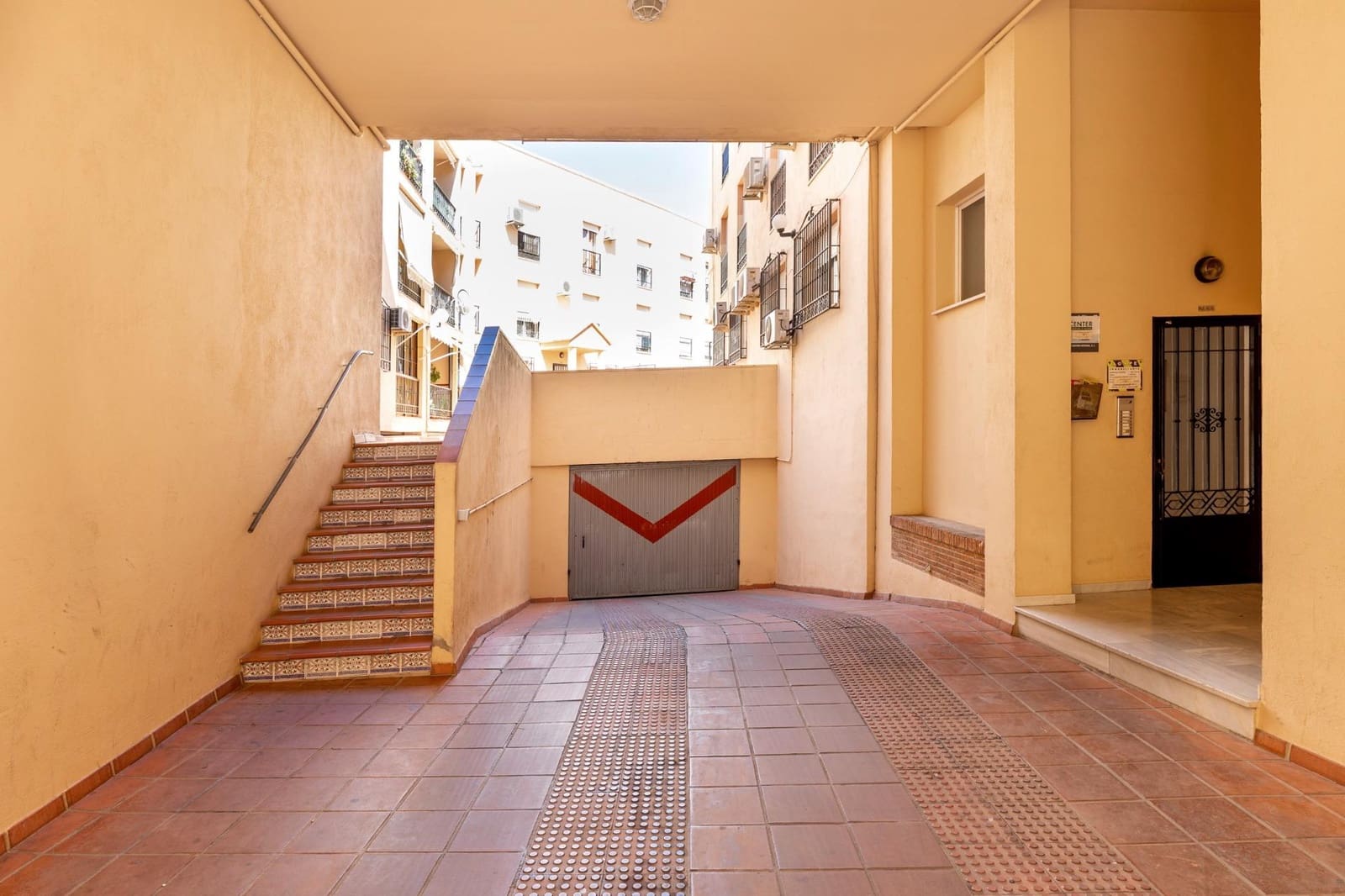 3 soverom Penthouse til salgs i Churriana de la Vega med garasje - € 275 000 (Ref: 9855799)