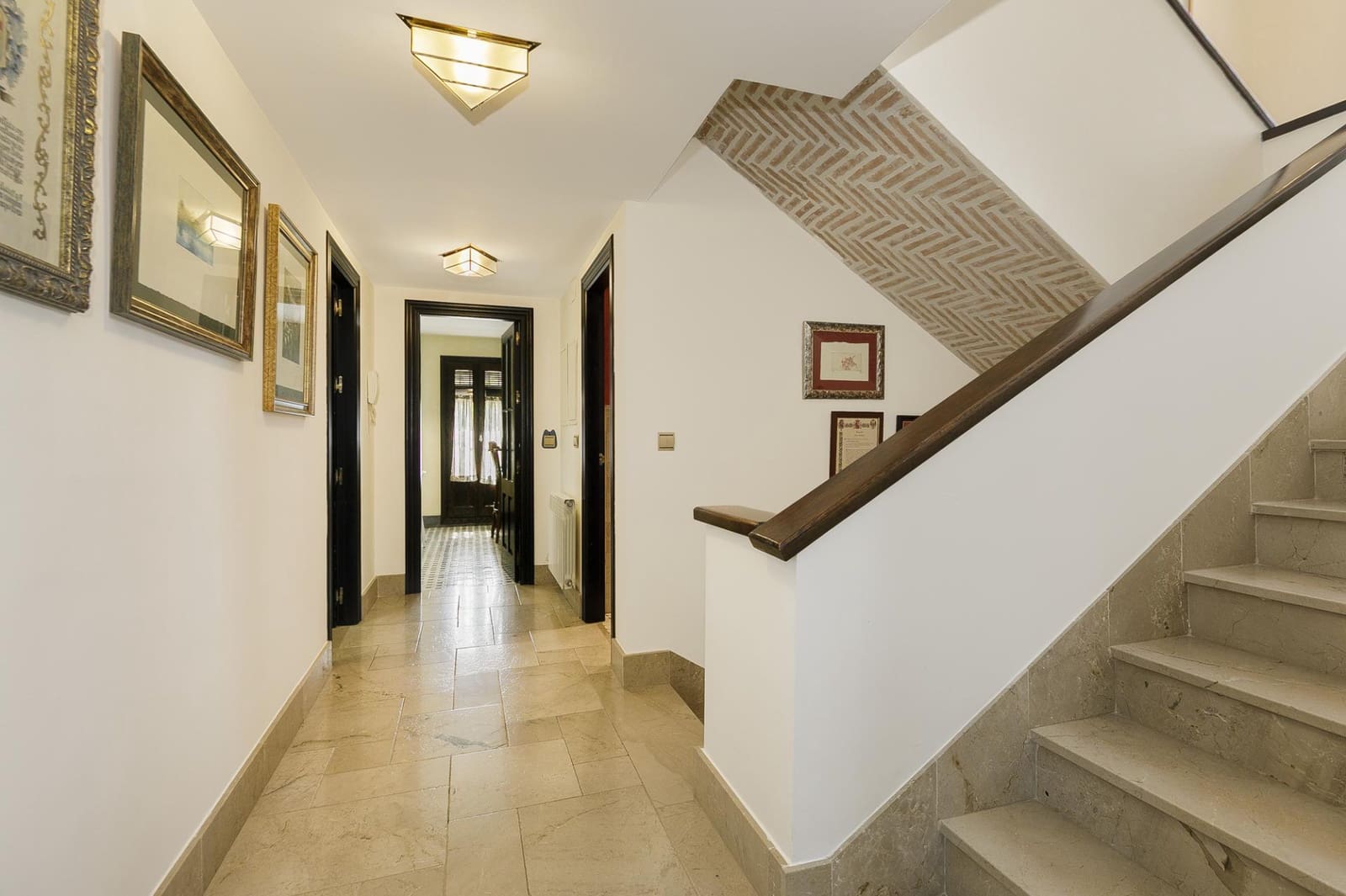 6 soverom Villa til salgs i La Zubia med svømmebasseng garasje - € 606 000 (Ref: 9855800)