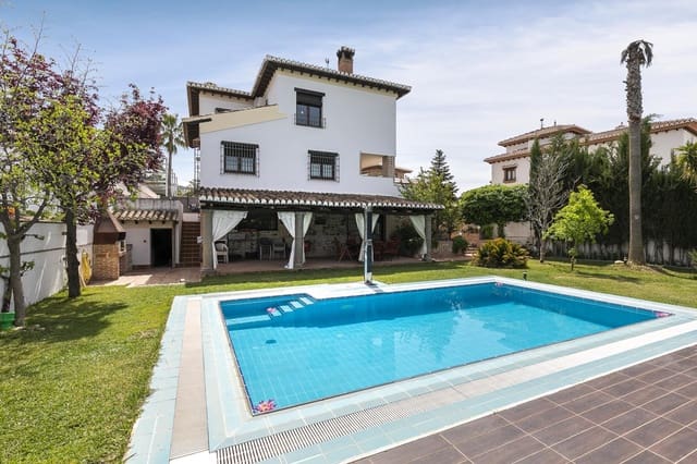 6 soverom Villa til salgs i La Zubia med svømmebasseng garasje - € 606 000 (Ref: 9855800)