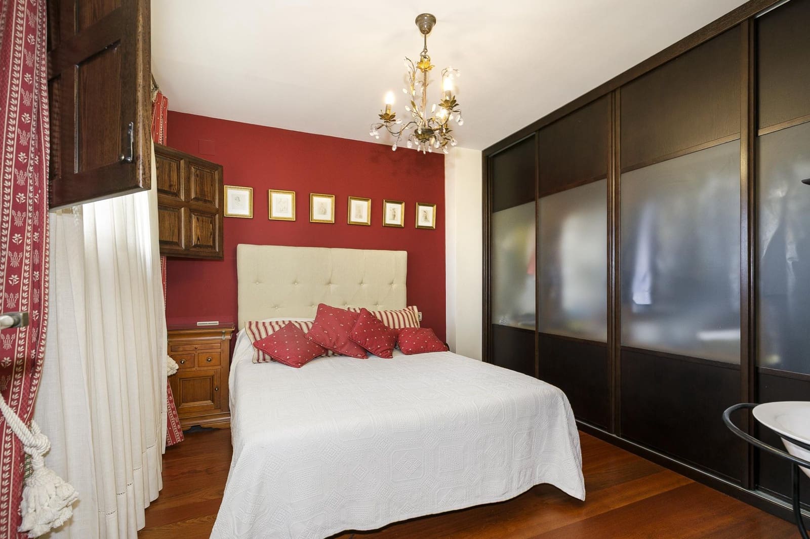 6 soverom Villa til salgs i La Zubia med svømmebasseng garasje - € 606 000 (Ref: 9855800)