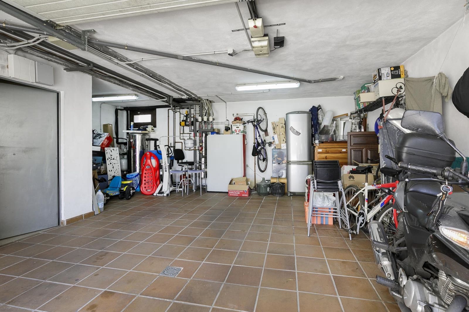 6 soverom Villa til salgs i La Zubia med svømmebasseng garasje - € 606 000 (Ref: 9855800)