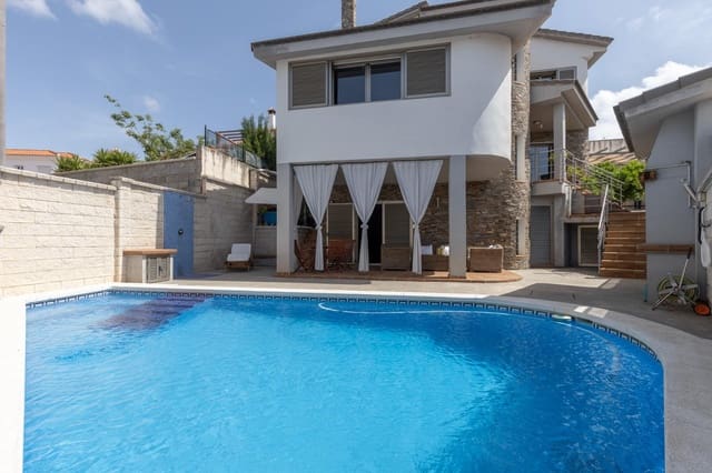 5 quarto Moradia para venda em Alfacar com piscina garagem - 455 000 € (Ref: 9855802)