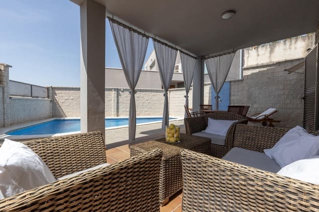 5 quarto Moradia para venda em Alfacar com piscina garagem - 455 000 € (Ref: 9855802)